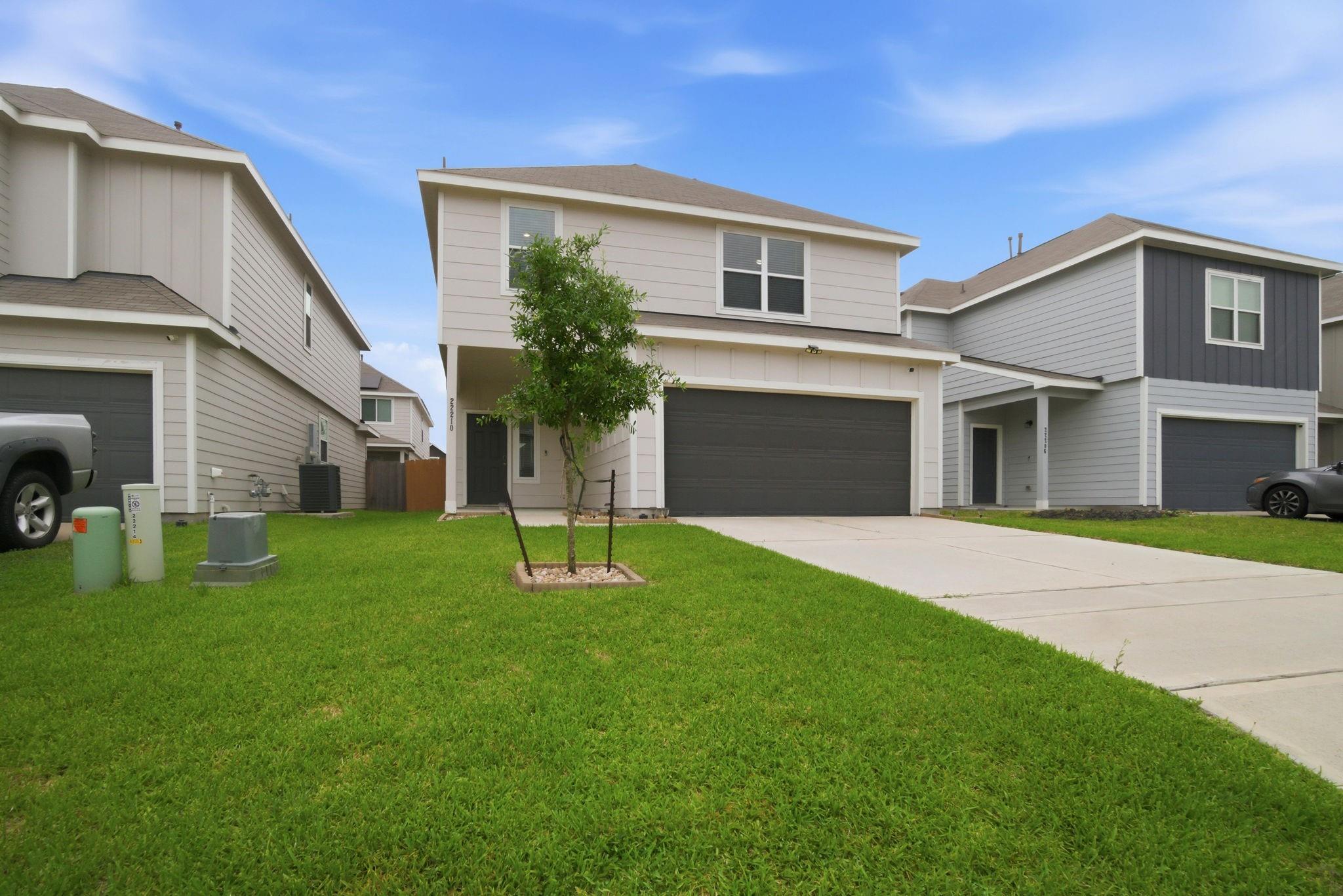 22210 Great Royal Lane