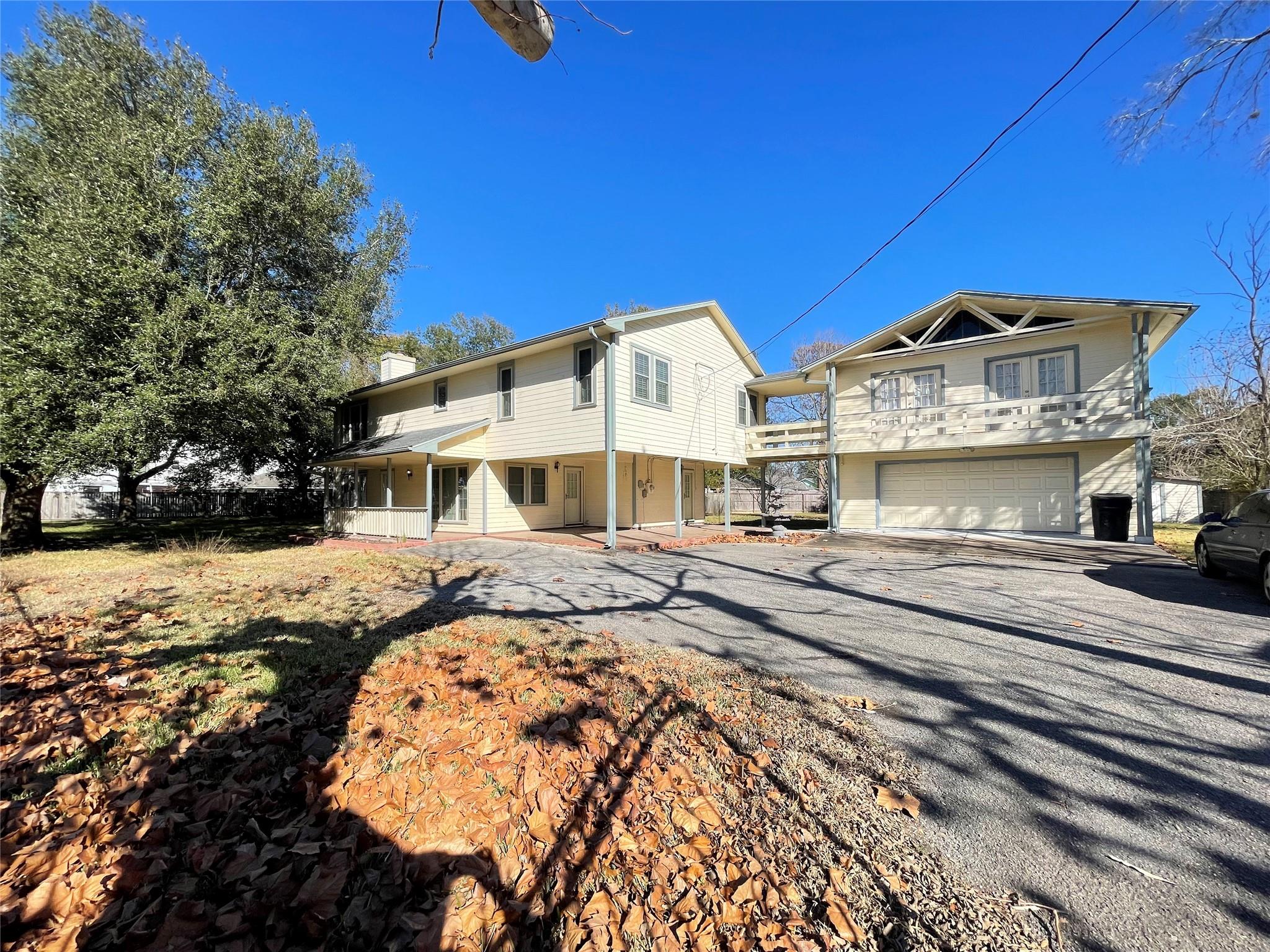 2232 Hoskins Drive