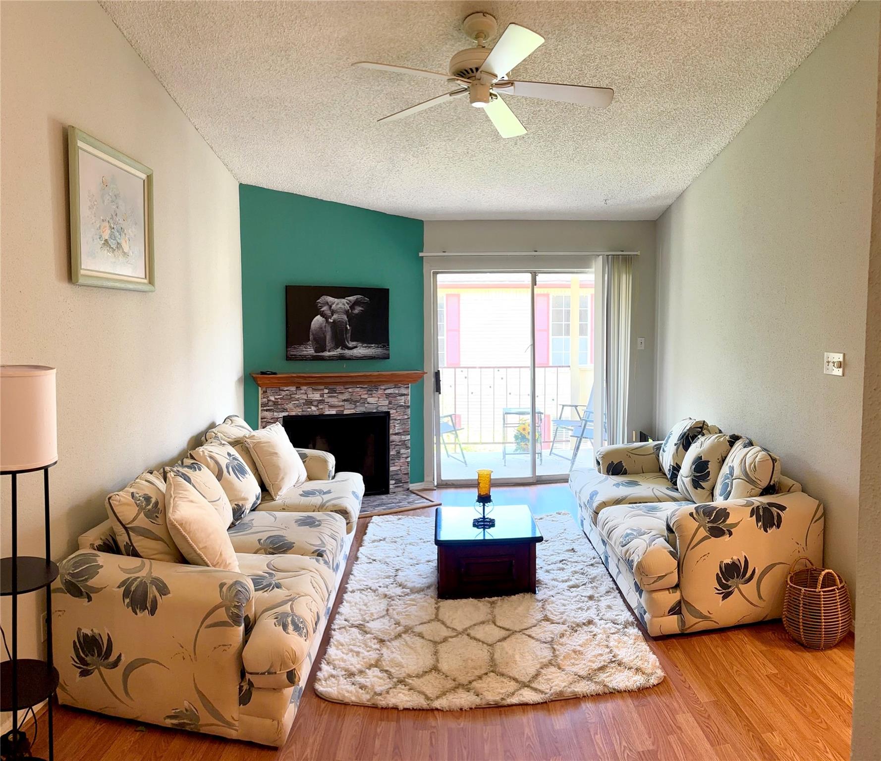 2120 El Paseo Street 310