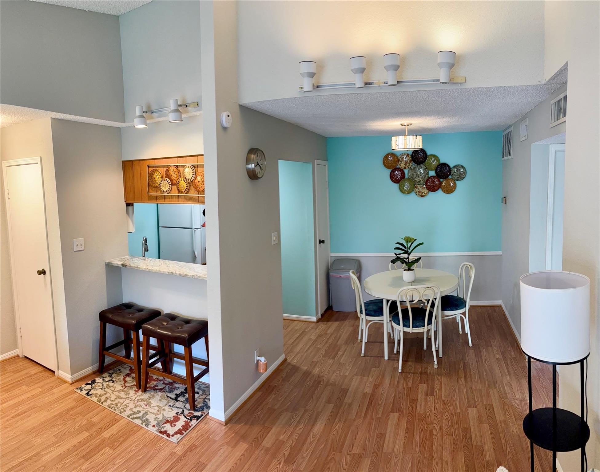 2120 El Paseo Street 310