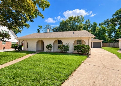 Photo of 1738 Hollyberry Drive, Houston, TX 77073 (MLS # 96630719)