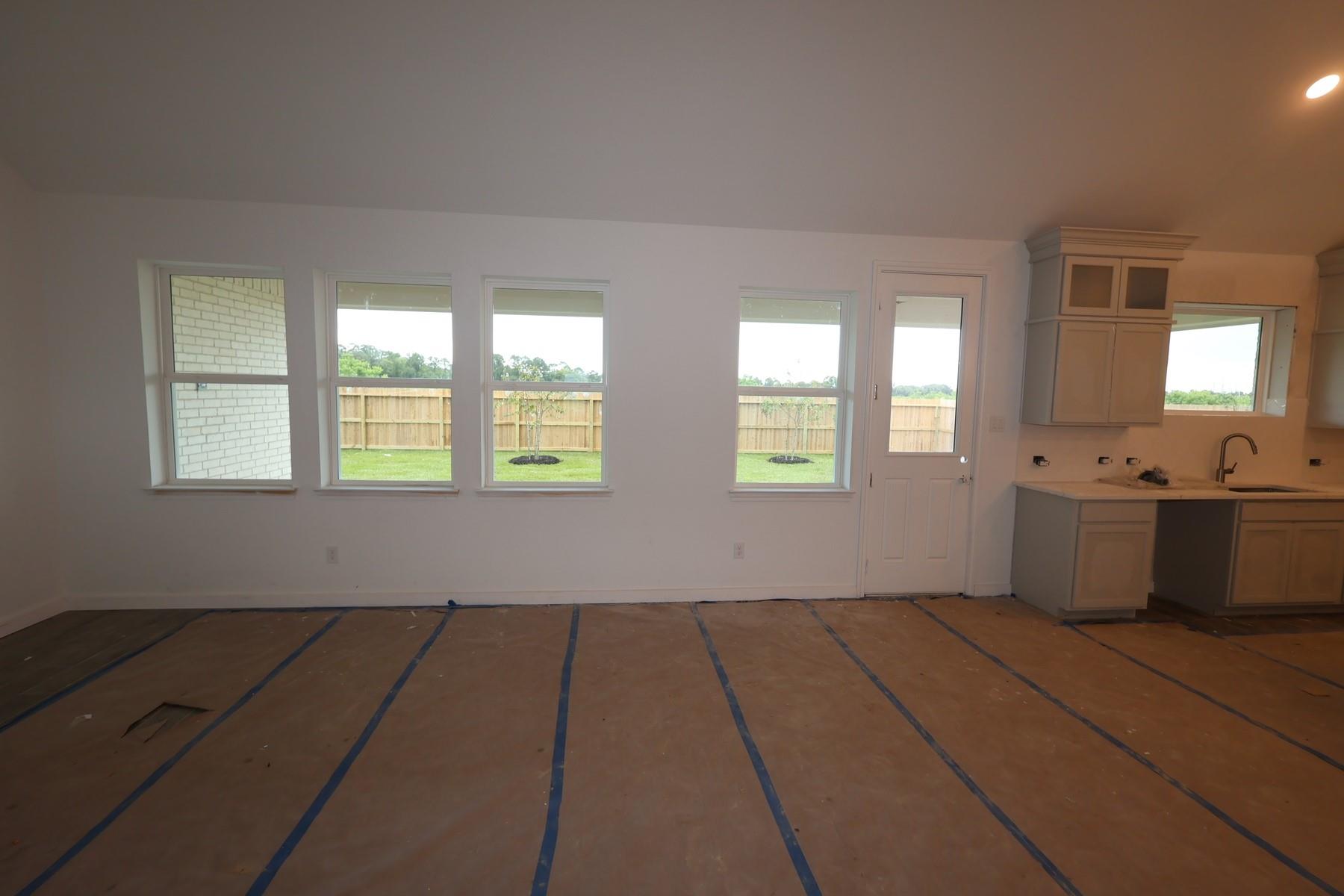 12114 Old Fashion Circle