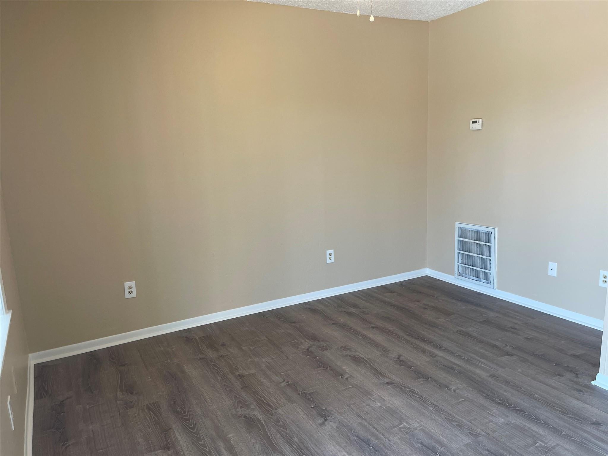 802 Avenue K 3