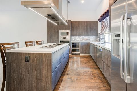 Photo of 2333 Sperber Lane, Houston, TX 77003 (MLS # 77643645)