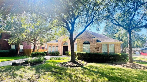 Photo of 1702 Berkoff Drive, Sugar Land, TX 77479 (MLS # 9854082)