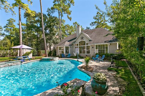 Photo of 35 Larks Aire Place, The Woodlands, TX 77381 (MLS # 91995032)