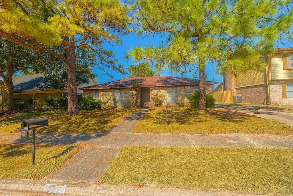 Photo of 9806 Early Spring Drive, Houston, TX 77064 (MLS # 16556219)