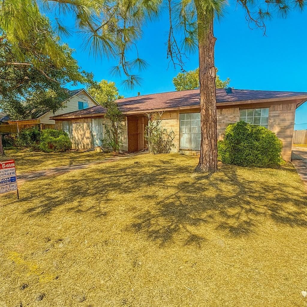 Photo of 9806 Early Spring Drive, Houston, TX 77064 (MLS # 16556219)