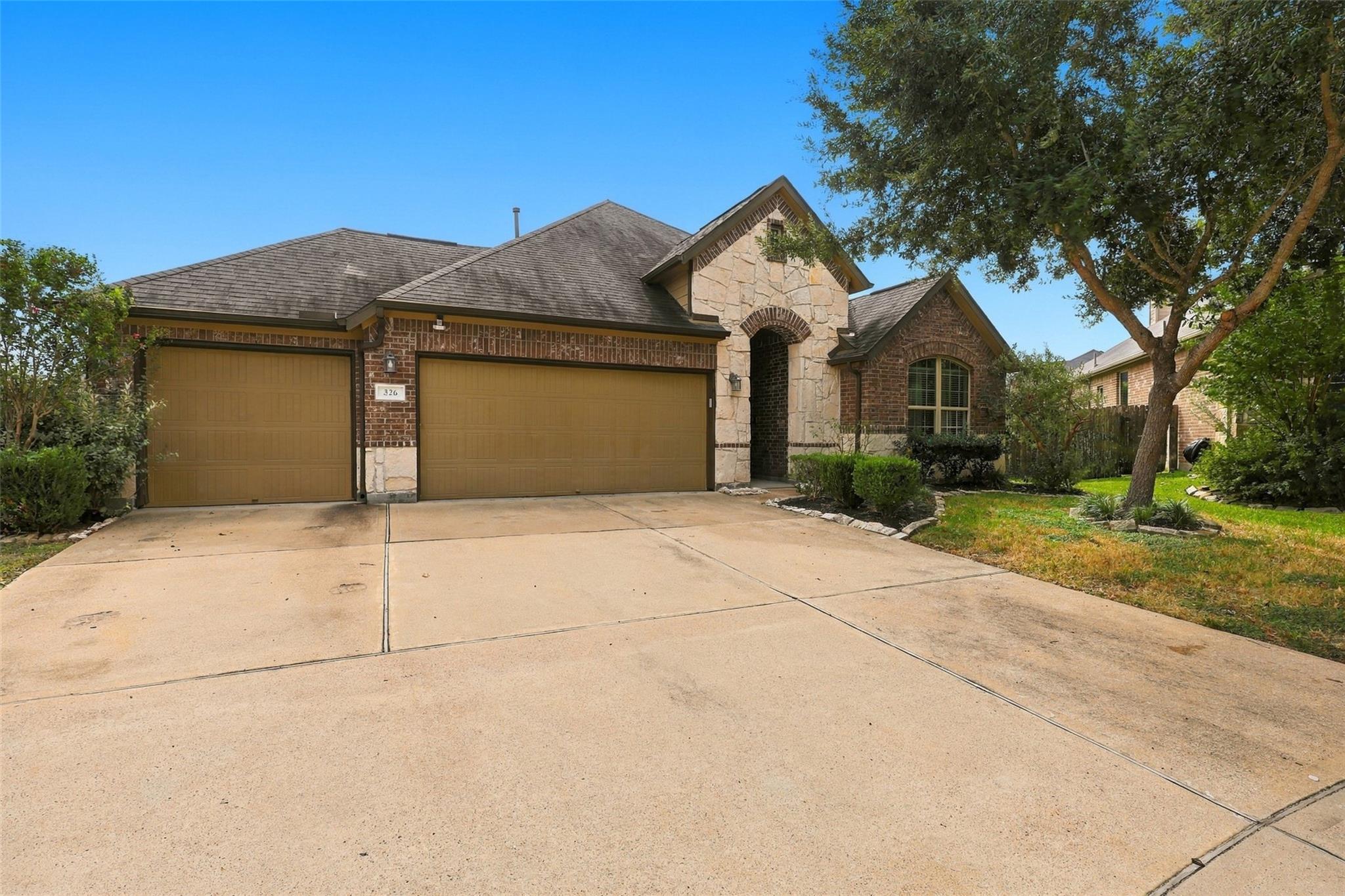 326 Lake Rim Drive