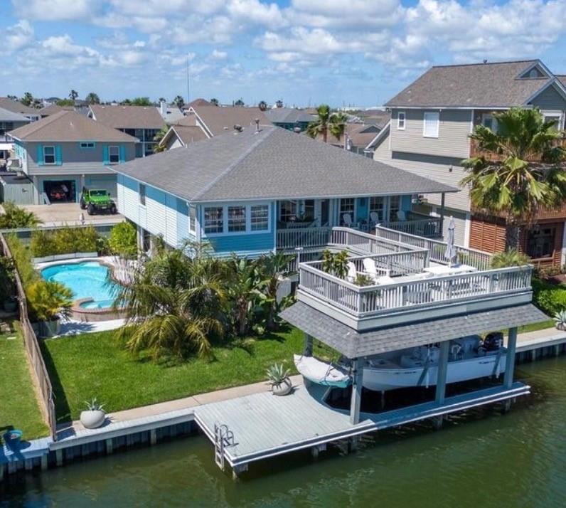 1085 Redfish Street