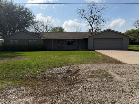 Homes For Sale - 1532 Sunny Acres<br/> Chambers County, Winnie, TX 77665