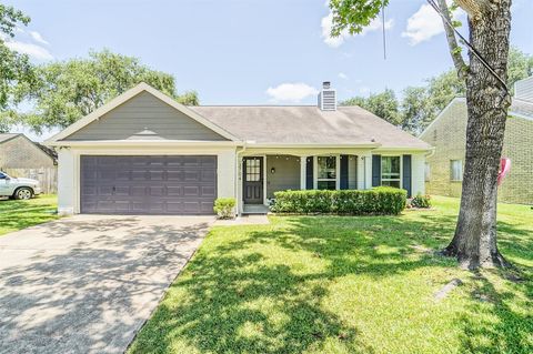 Photo of 3704 Ginger Lane, Pearland, TX 77581 (MLS # 24304099)