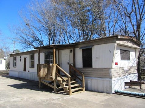 Photo of 1306 Avenue E, Huntsville, TX 77340 (MLS # 46416768)