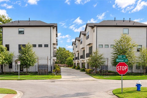 Homes For Sale - 1834 Bonner Street<br/> Houston, TX 77007
