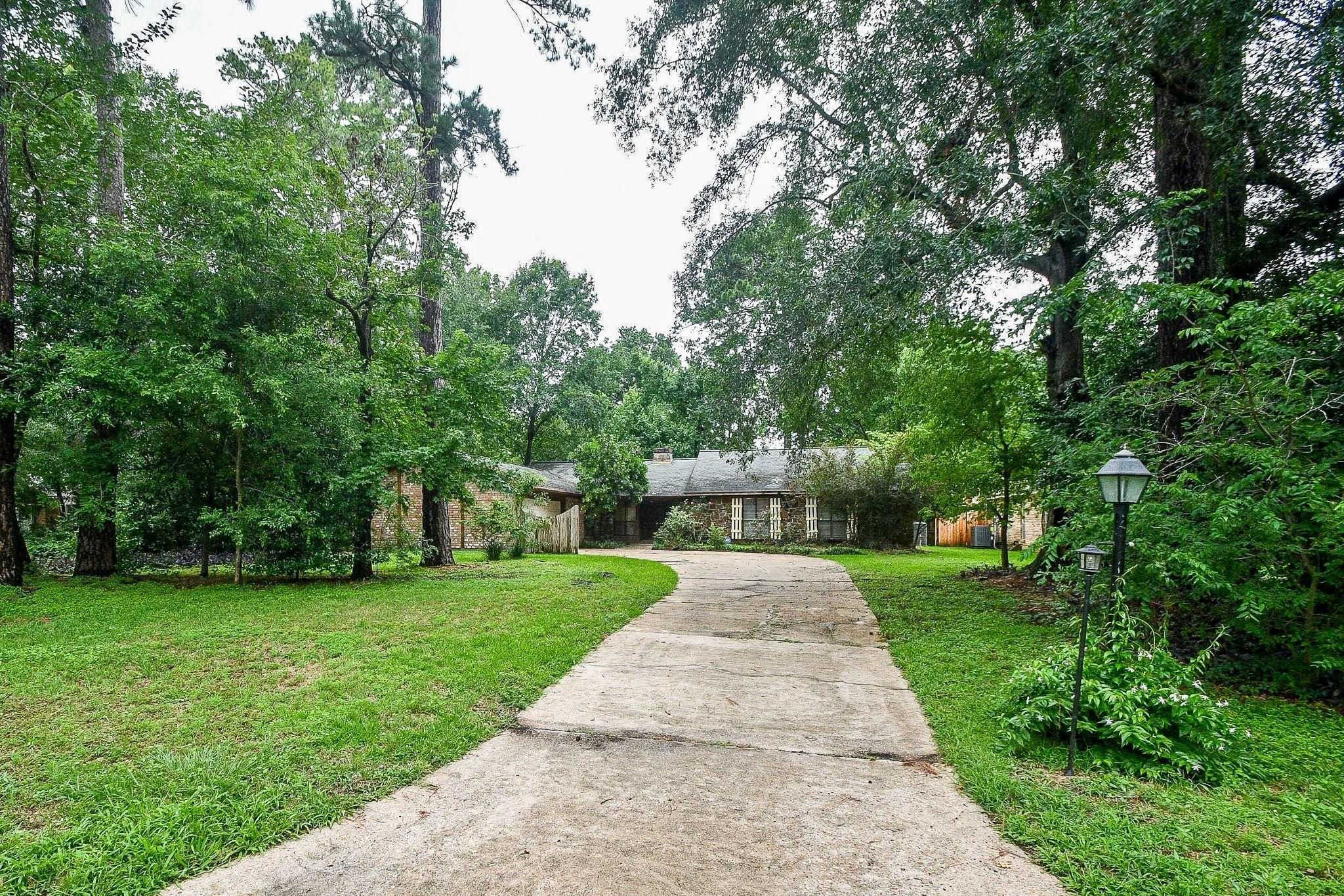 6702 Spring Leaf Drive