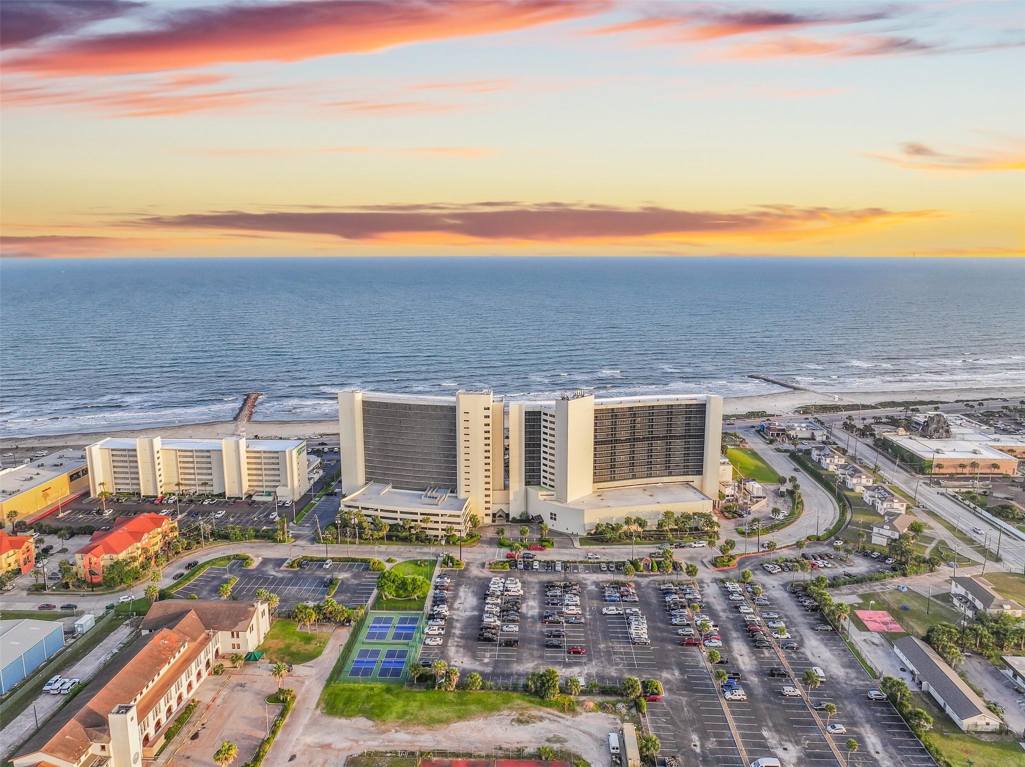 5220 Seawall Boulevard 1634