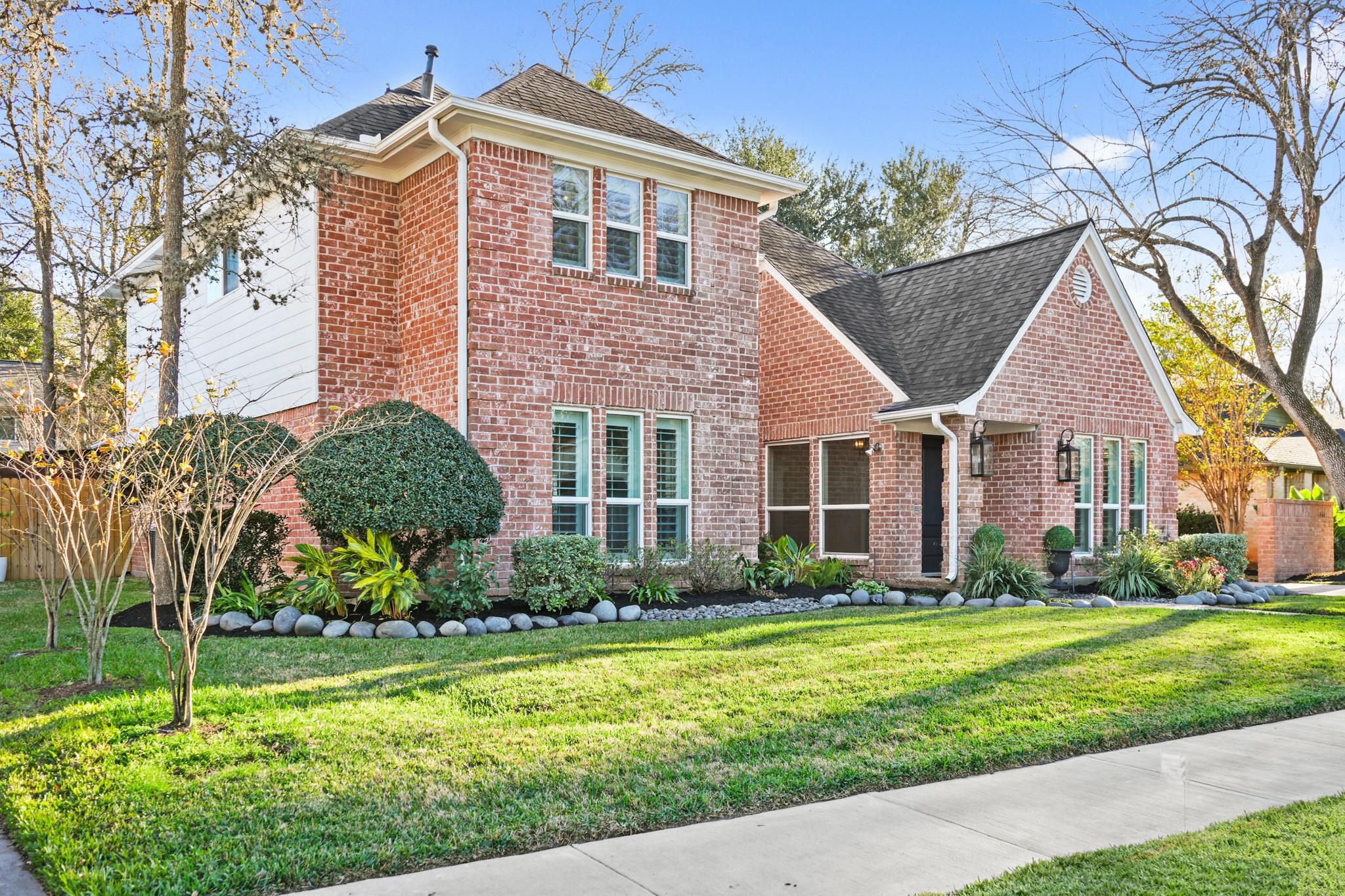 2011 Plantation Drive