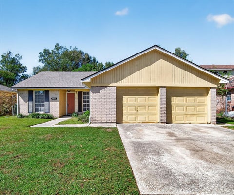 Photo of 9815 Kerry Glen Lane, Houston, TX 77078 (MLS # 19143125)