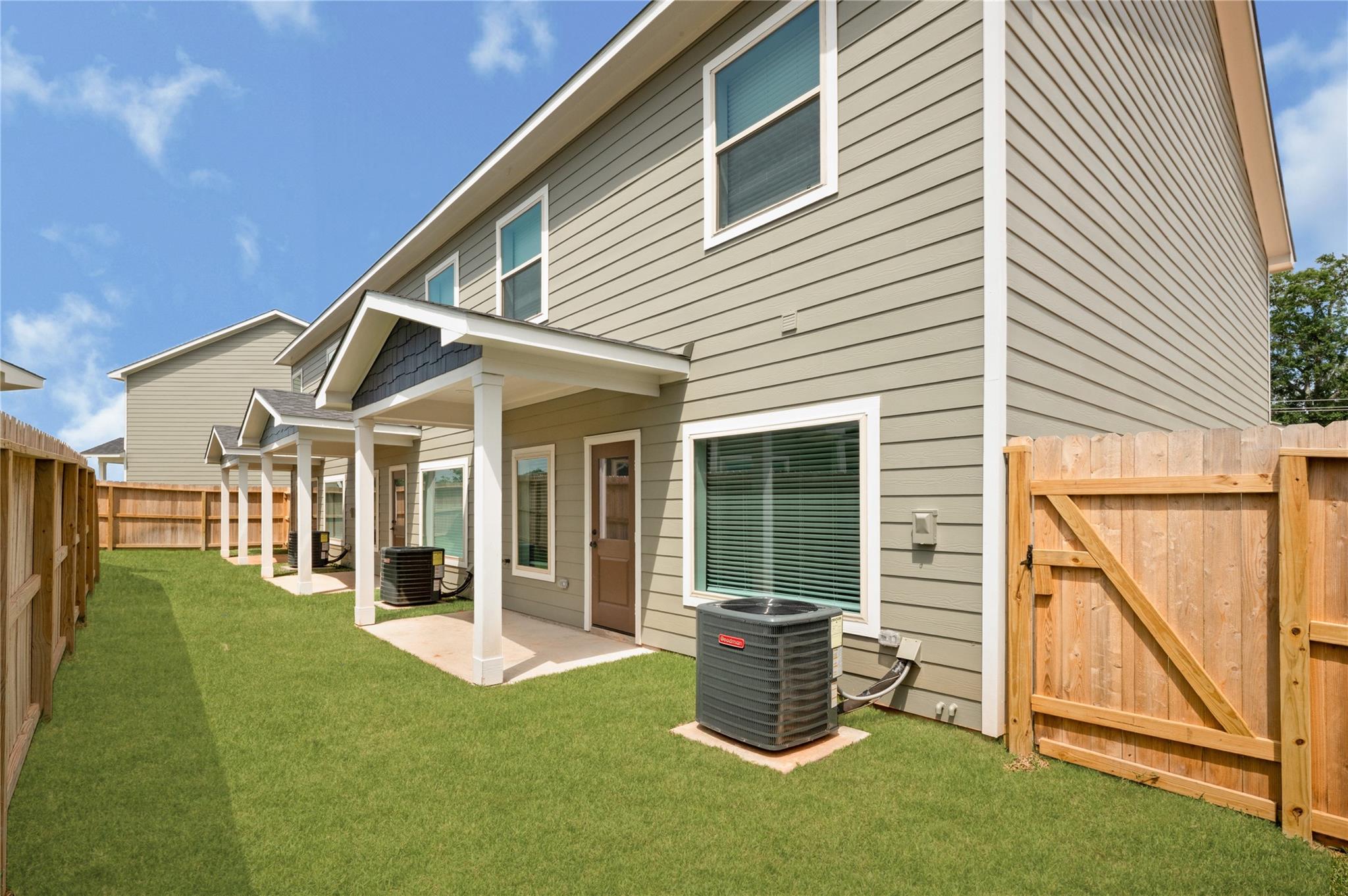 14010 Longstreet Road 6