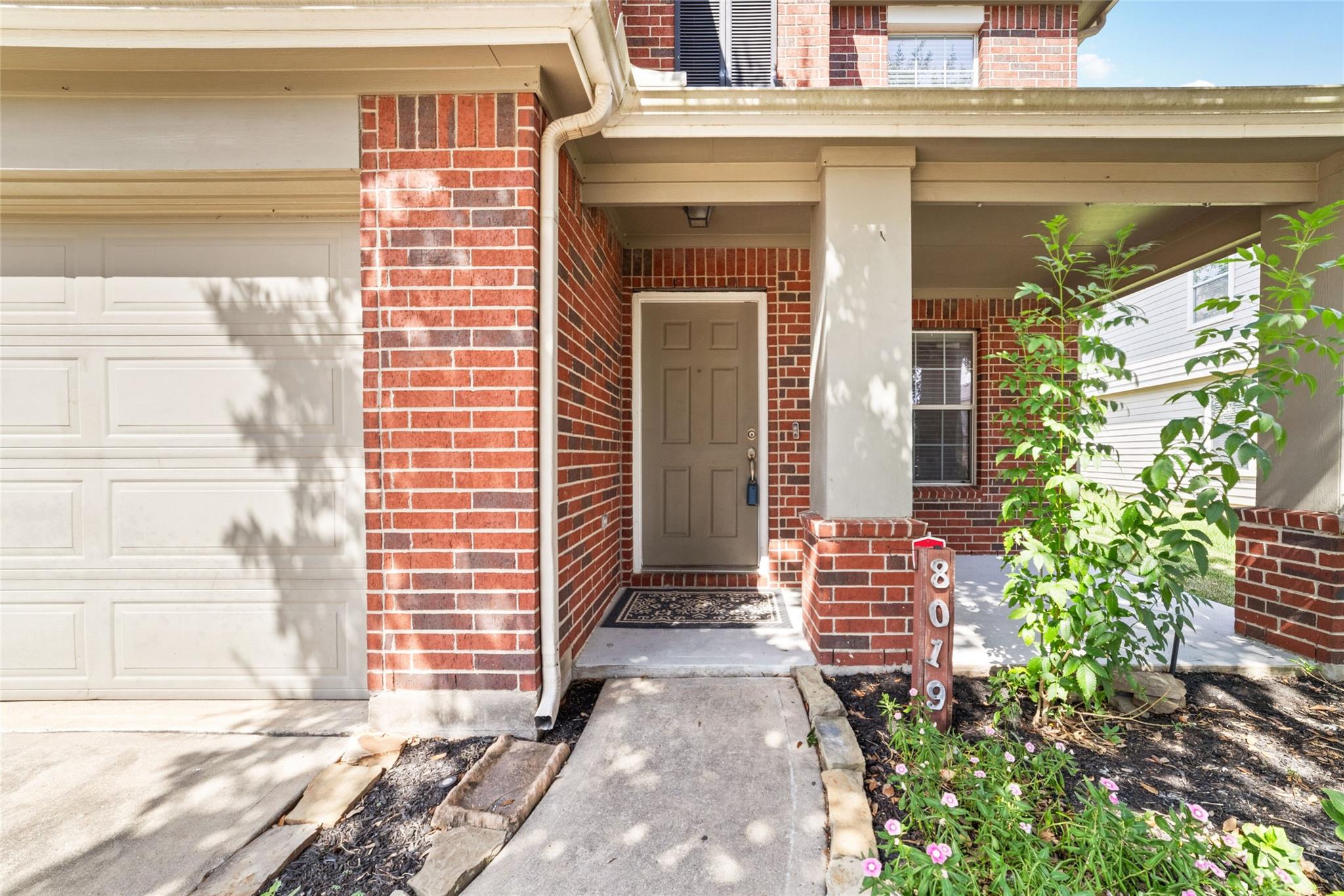 8019 Buffalo View Lane