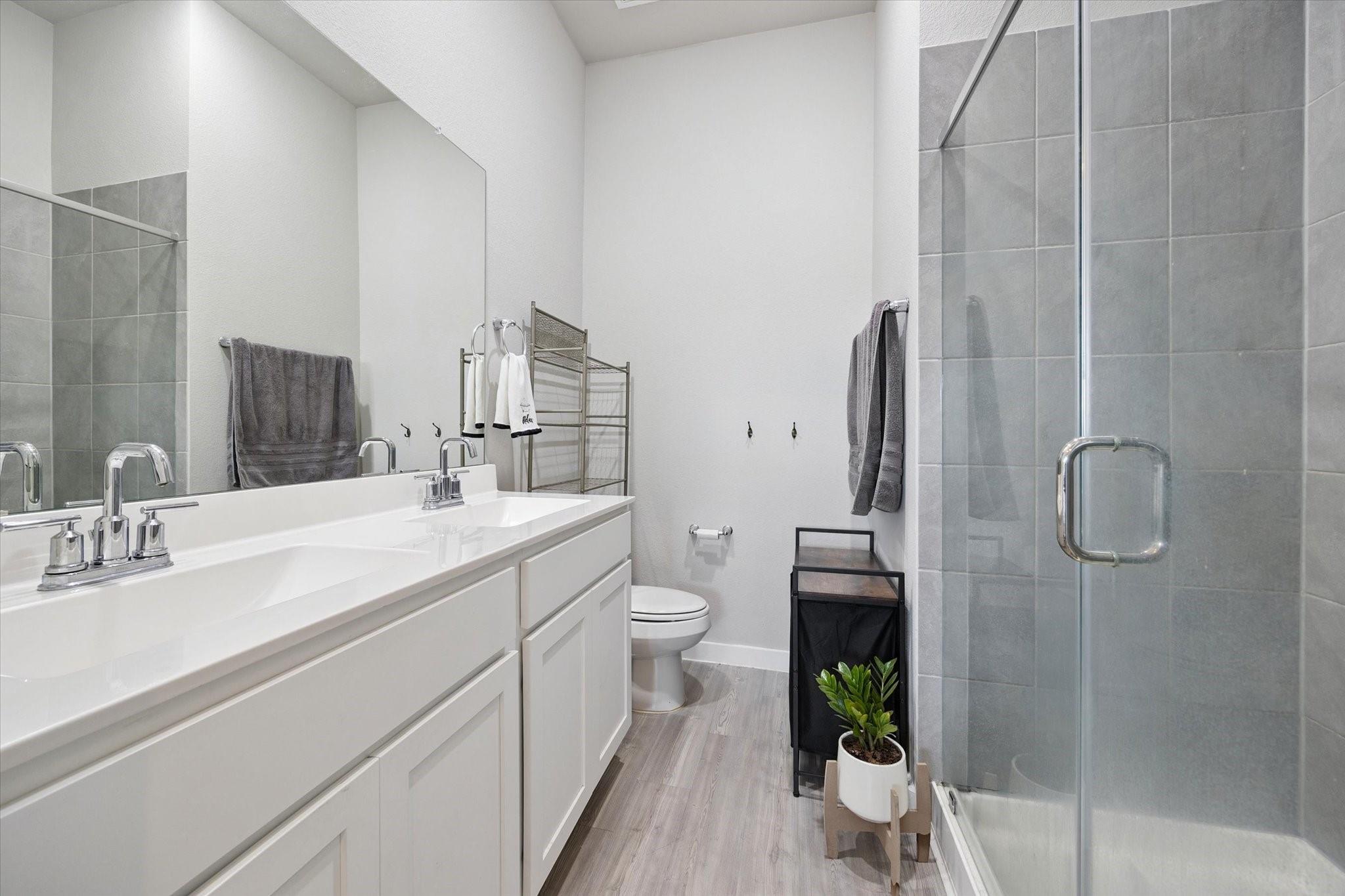 2493 Clydesdale Lane