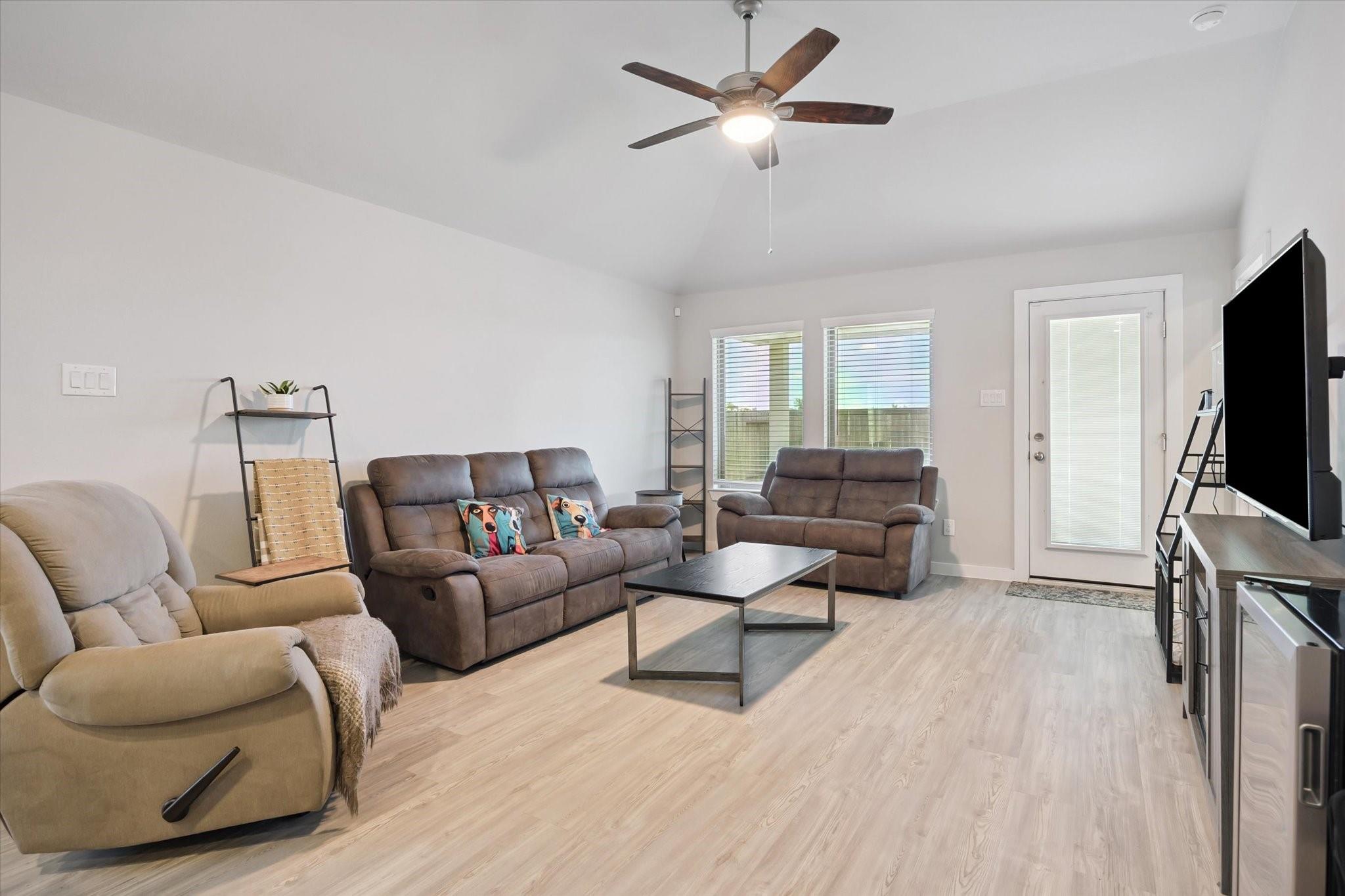 2493 Clydesdale Lane