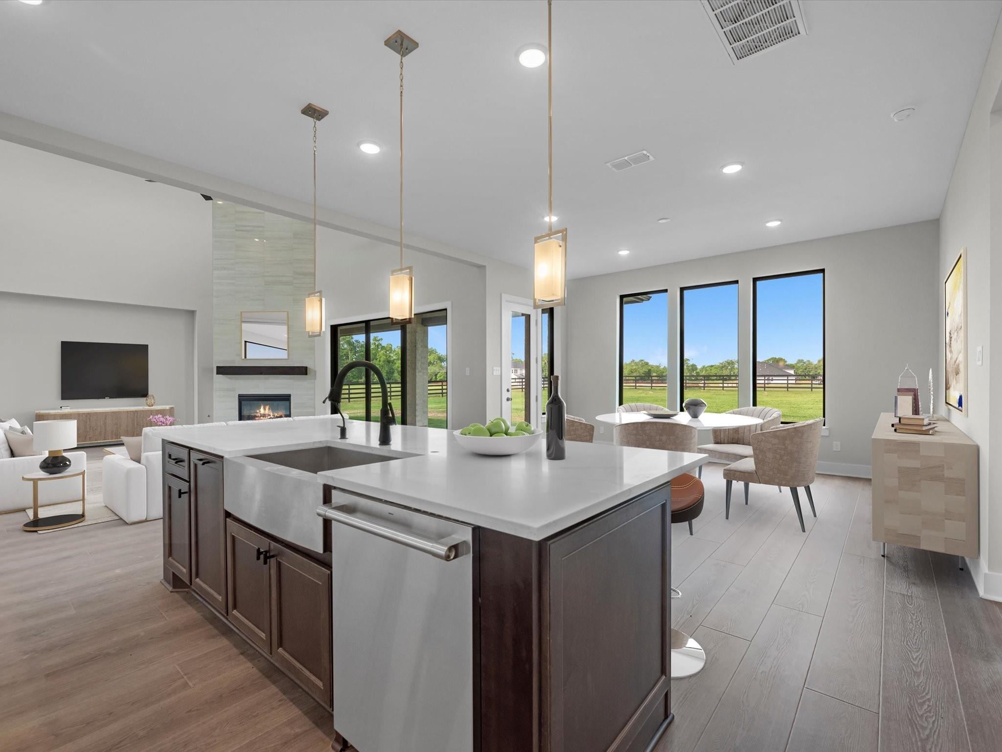 19 Woodland Creek Court