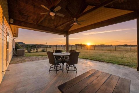 Homes For Sale - 11740 Ridgecrest Drive<br/> Jefferson County, Beaumont, TX 77705