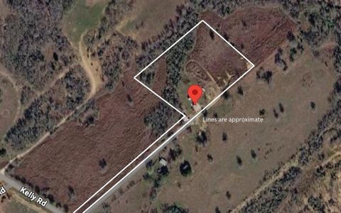 Photo of 1842 Kelly Rd Rd, Luling, TX 78648 (MLS # 28353937)