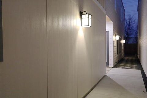 Tiny photo for 140 E 37th, Houston, TX 77018 (MLS # 74999257)