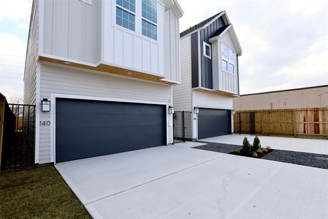 Tiny photo for 140 E 37th, Houston, TX 77018 (MLS # 74999257)