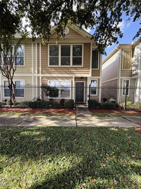 Photo of 1410 Ennis Street, Houston, TX 77003 (MLS # 44057274)