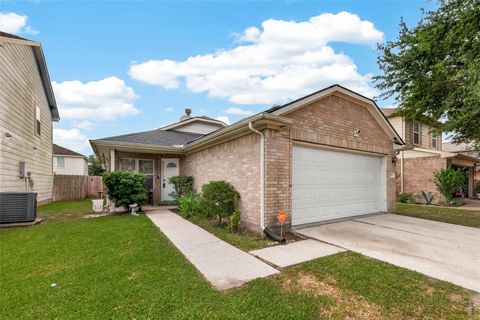 Homes For Rent - 13330 Belvedere Park Court<br/> Houston, TX 77047