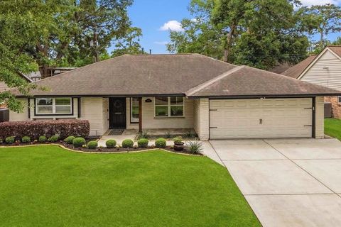 Photo of 4407 Rosebay Drive, Houston, TX 77018 (MLS # 26481284)