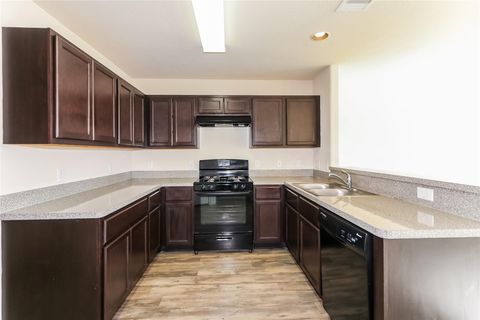 Photo of 802 Desoto Drive, Richmond, TX 77406 (MLS # 75895213)