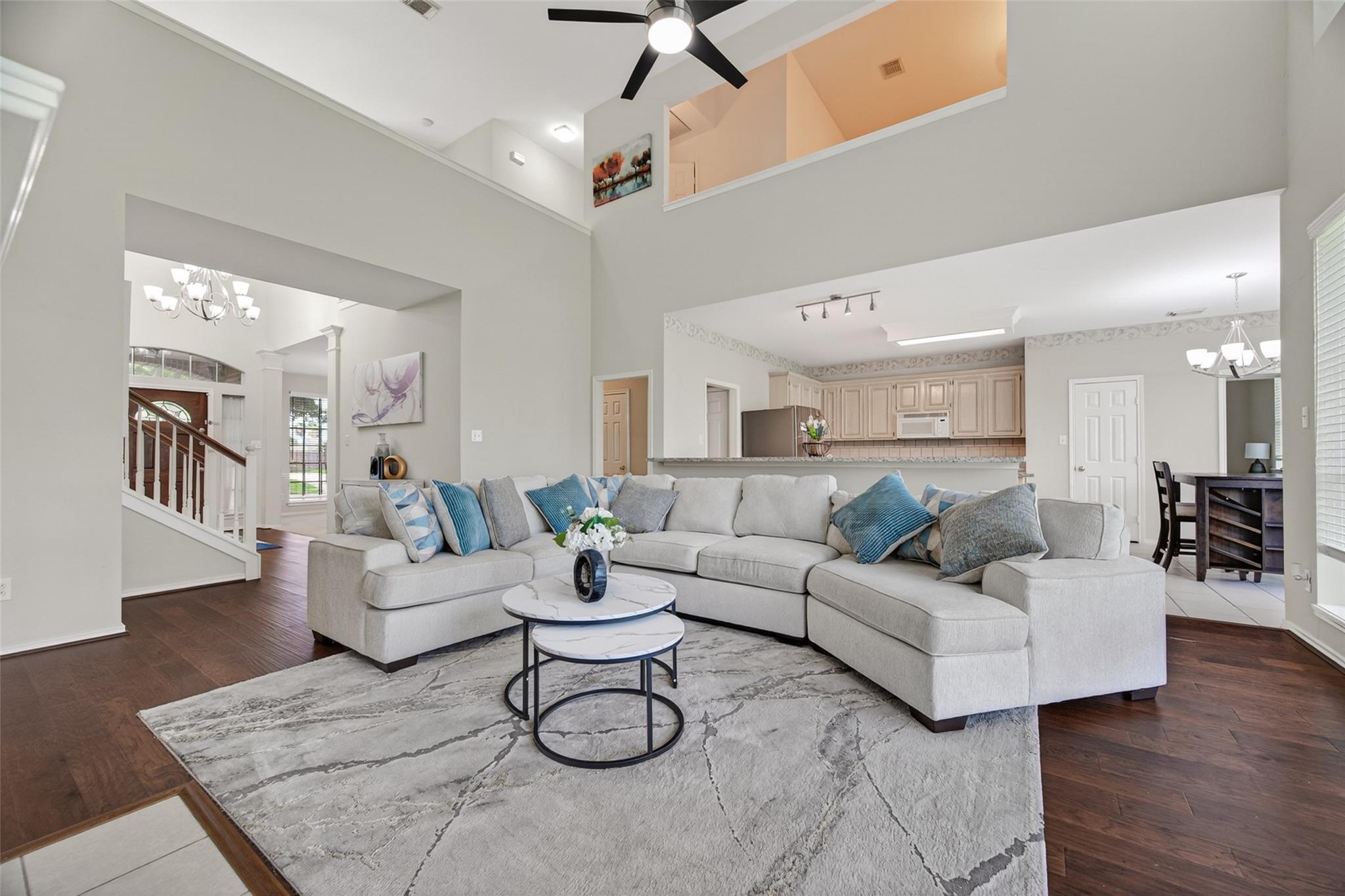 5911 Indian Hills Ln Lane