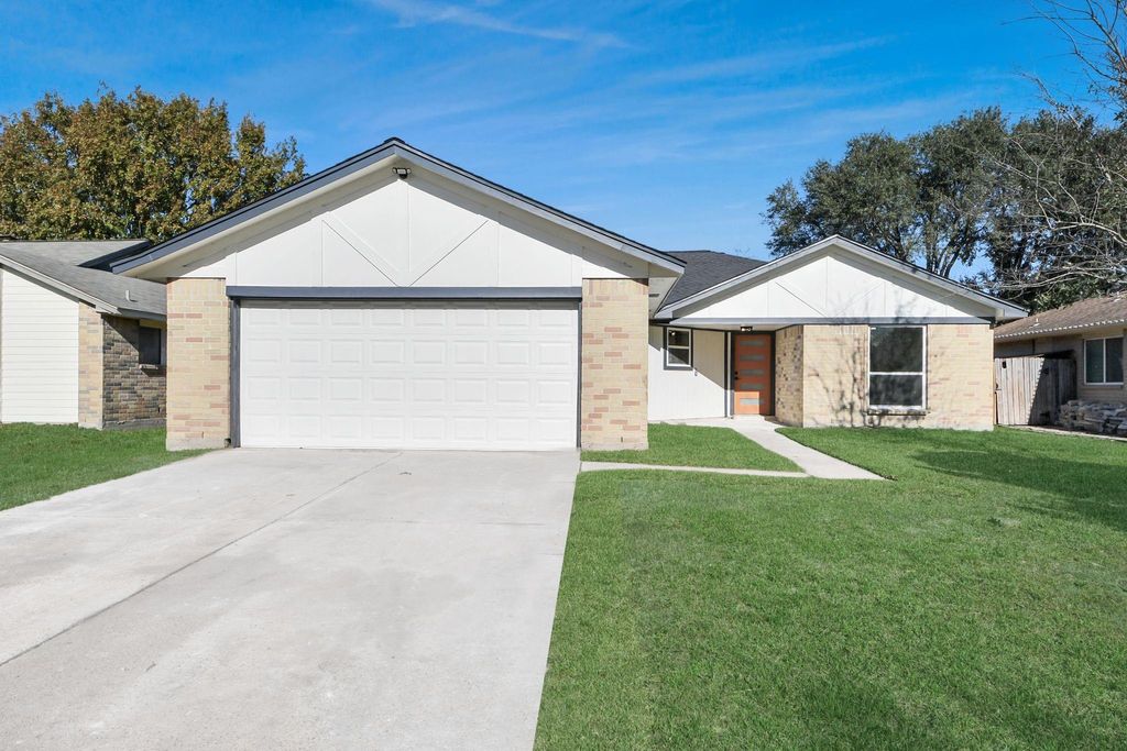 Photo of 7510 Gold Dust Lane, Houston, TX 77064 (MLS # 50486996)