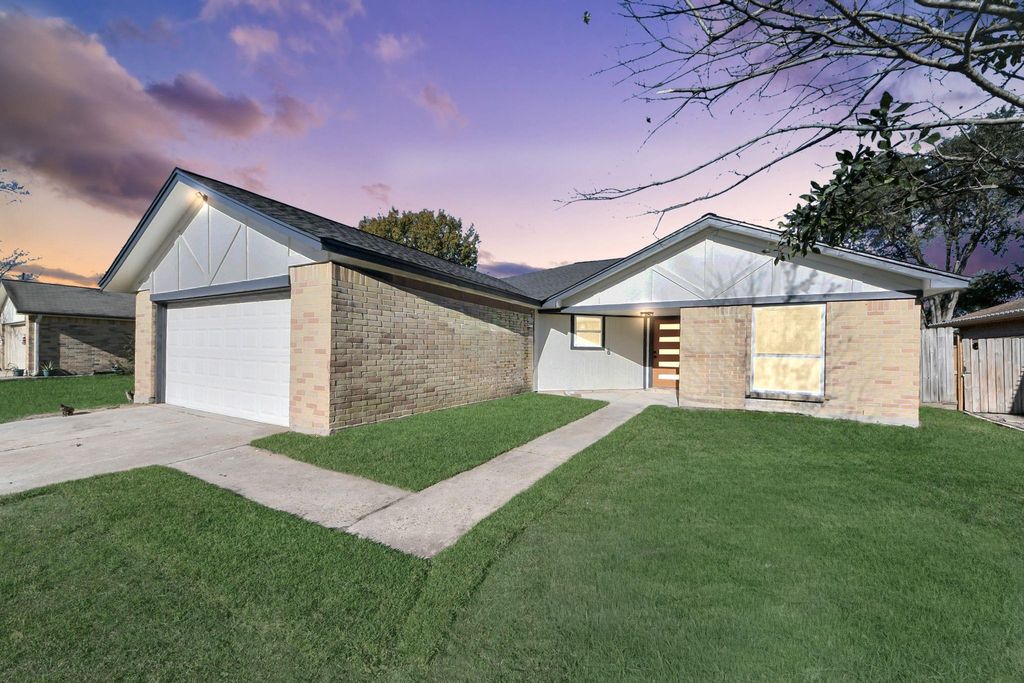 Photo of 7510 Gold Dust Lane, Houston, TX 77064 (MLS # 50486996)