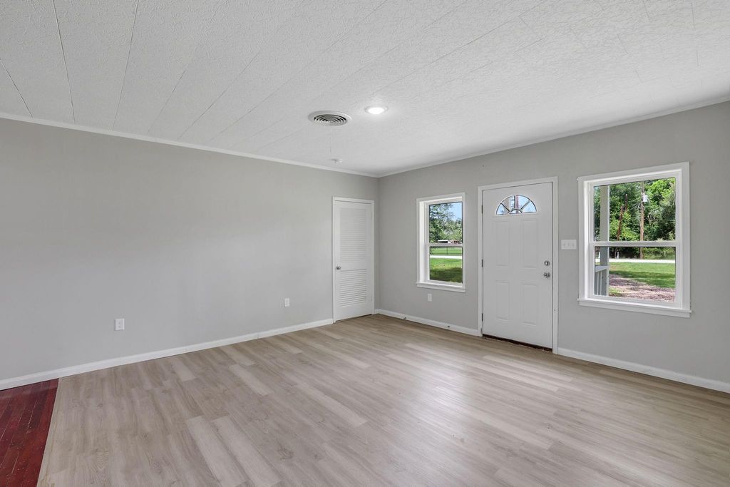 Photo of 440 County Road 2048, Hull, TX 77564 (MLS # 95985901)