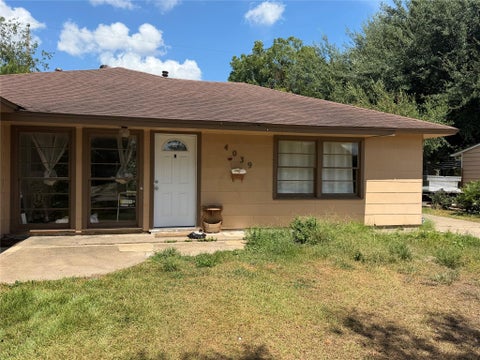 Photo of 4039 Erby Street #B, Houston, TX 77087 (MLS # 45439705)
