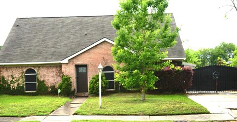Photo of 12403 Huntington Field Drive, Houston, TX 77099 (MLS # 97291799)