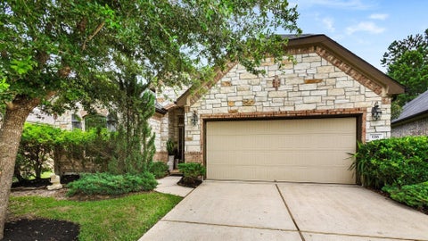 Photo of 126 S Sawbridge Circle, Spring, TX 77389 (MLS # 82700652)