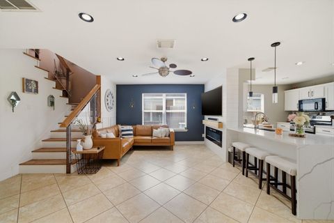 Photo of 5722 Tiger Lilly Way, Houston, TX 77085 (MLS # 74928198)