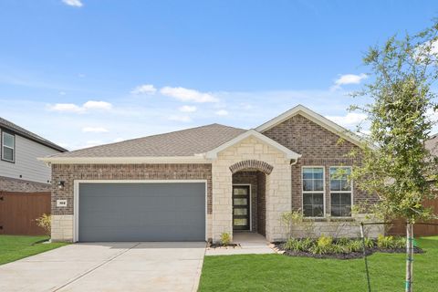 Photo of 102 Water Grass Trail, Clute, TX 77531 (MLS # 40061284)