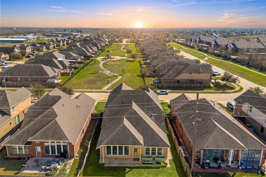 Photo of 1610 Golden Taylor Drive, Pearland, TX 77581 (MLS # 19997661)