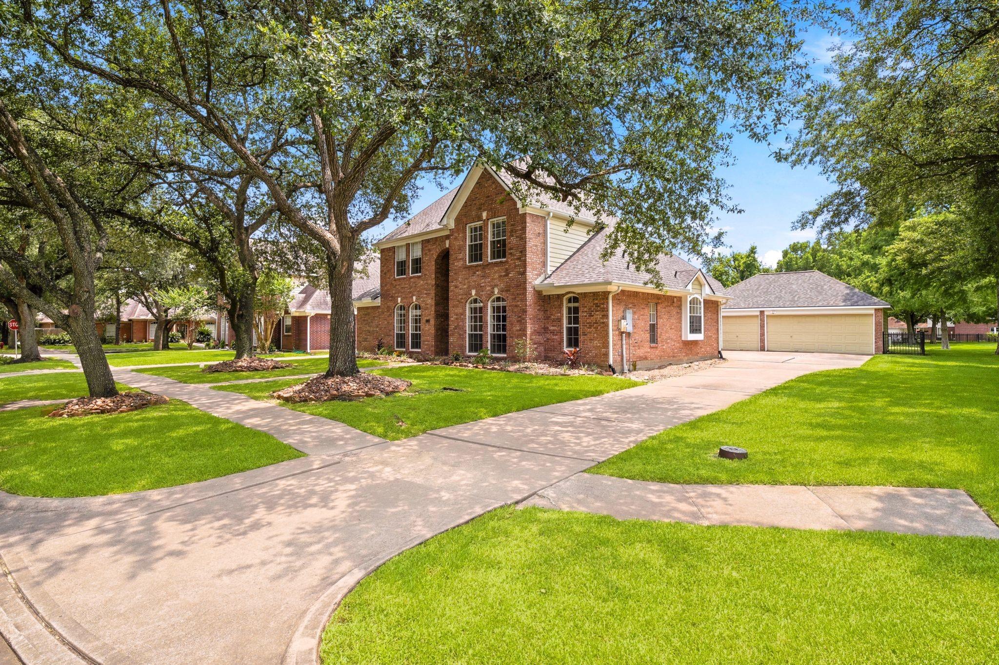 2216 Fairwater Park Drive