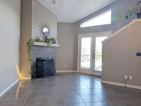 Photo of 10855 Meadowglen Lane #1027, Houston, TX 77042 (MLS # 93313857)
