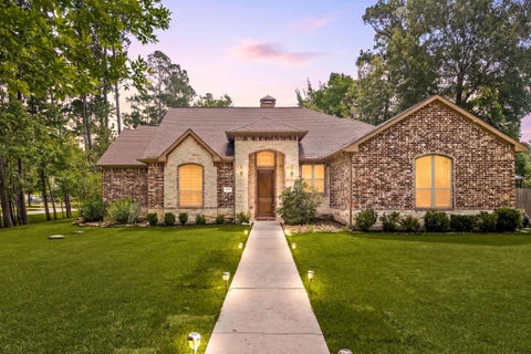 Photo of 1022 Mcdaniel Drive, Magnolia, TX 77354 (MLS # 54607431)