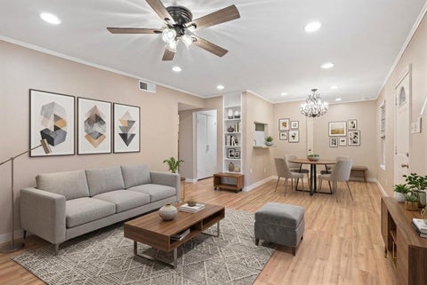 Photo of 6401 Skyline Drive #5, Houston, TX 77057 (MLS # 96067032)