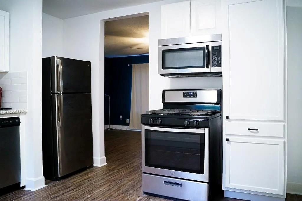 Photo of 5211 Myrtlewood Street, Houston, TX 77033 (MLS # 34152452)